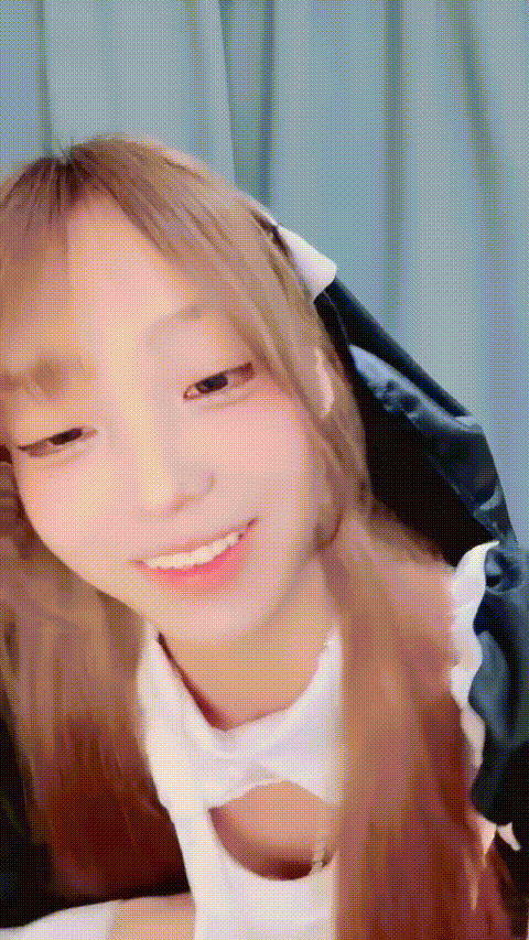 七七小新_20260209_111656_p5_compressed.gif