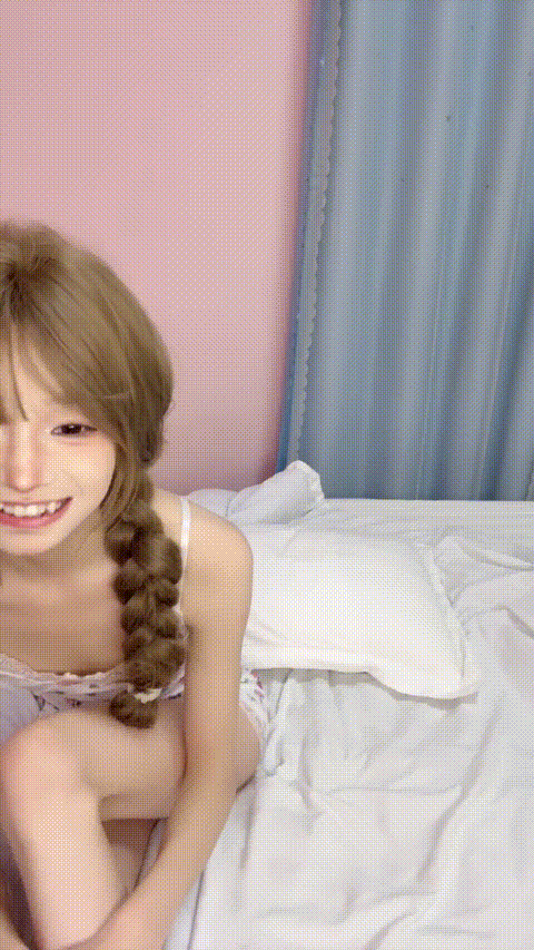 露露17岁_20260215_181306_p5.gif