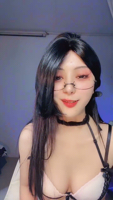 蘸点蜜桃酱_20260226_132025_p5_compressed.gif