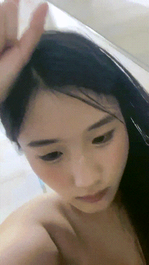 【04珊珊超甜】眼镜G奶学生_全裸沐浴道具自慰掰穴特写！_21147_p80 (2).gif.gif