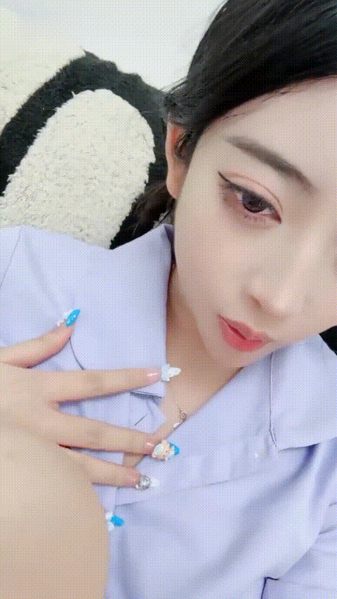 颜如玉_20260202_173203_p80.gif