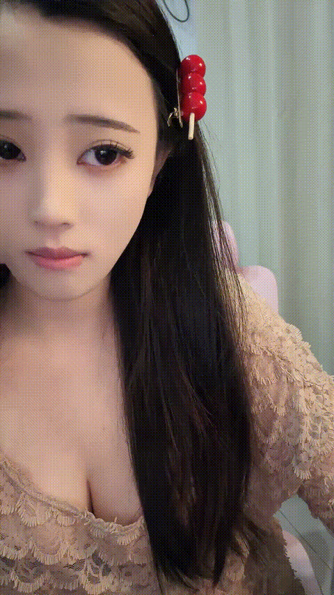 【小鱼糕冷】巨乳空姐 温泉会所 逼毛很多但是逼逼粉嫩 水中无套后入 道具自慰 爽死啦 .gif