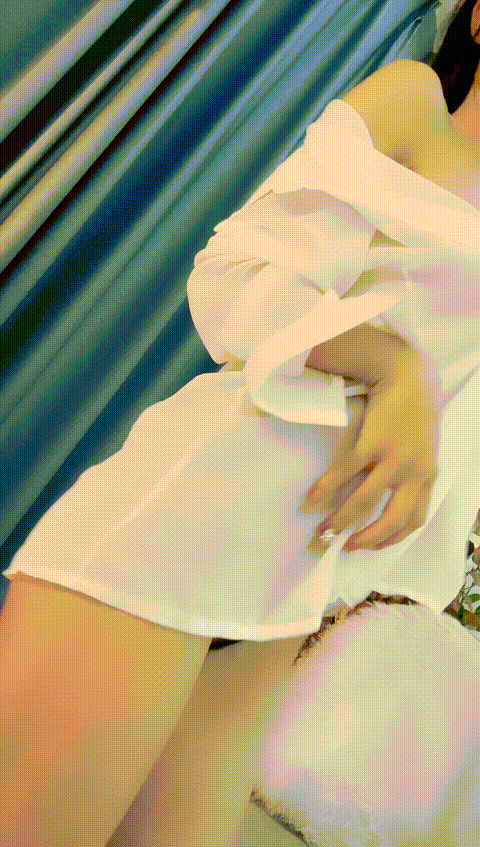 #洛瑶__7_1_3_zip98_p5_compressed.gif