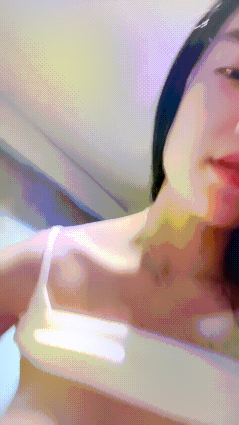 霏蜜儿_喝个椰宝_20260206_185935_p5_compressed.gif