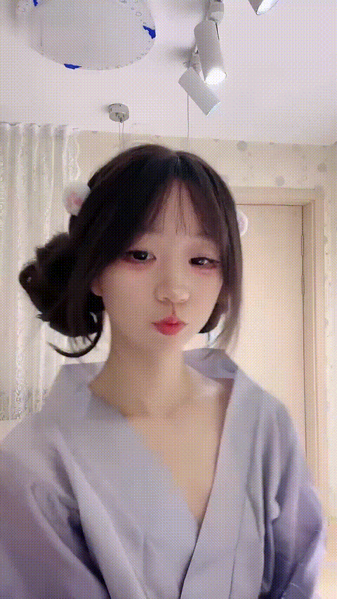 05洛丽塔_20260208_112339_p80_compressed.gif