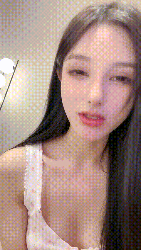香奈奈_20221030-050133-558_p60_compressed.gif