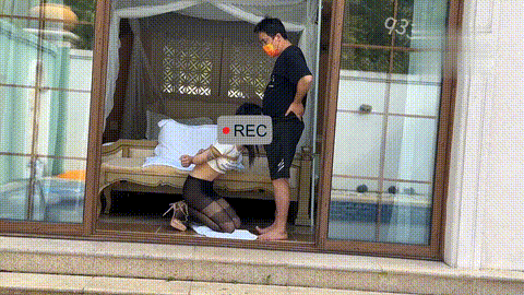 欢乐谷 别墅院子调教下_p80.gif