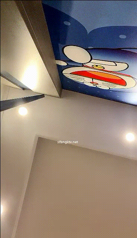 papa20220808_00_06_48_804_00_18_37_099_seg2_p60_compressed.gif