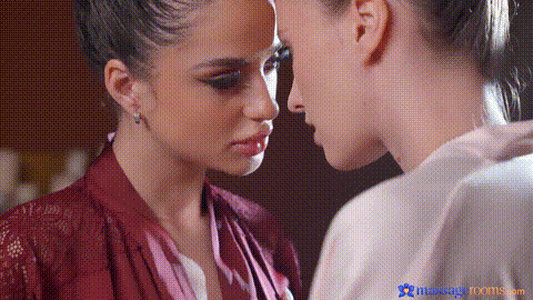 Big tits lesbians romantic massage_p5.gif