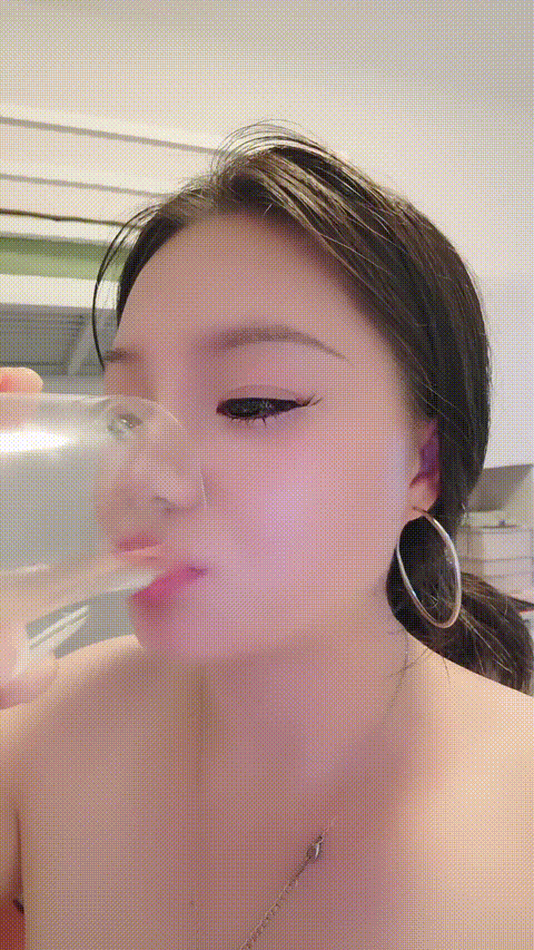 极品尤尤_20260215_105421_p60.gif