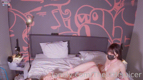 小水水  女女  女同 脚铐阳具互相玩弄101_p60.gif