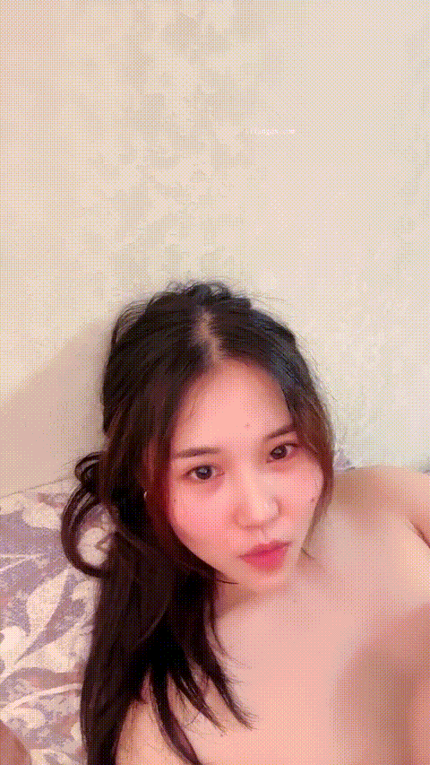 【噼里啪啦小松鼠】超骚女同姐妹花_互舔自慰越玩越逼痒_4_p5_compressed.gif.gif