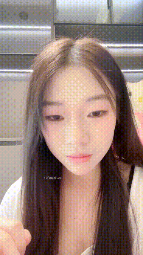 清纯少女下海【吧啦】明星颜值 嫩穴翘臀 边跳边脱光~抠逼自慰~大屌狂插 淫叫声声声不.gif