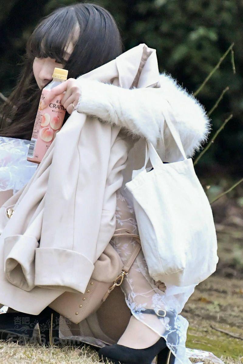 beige-pantyhose-panchira754036.jpg