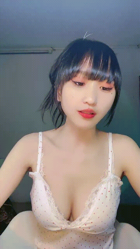草莓味妹妹_____lektc_p5_compressed.gif