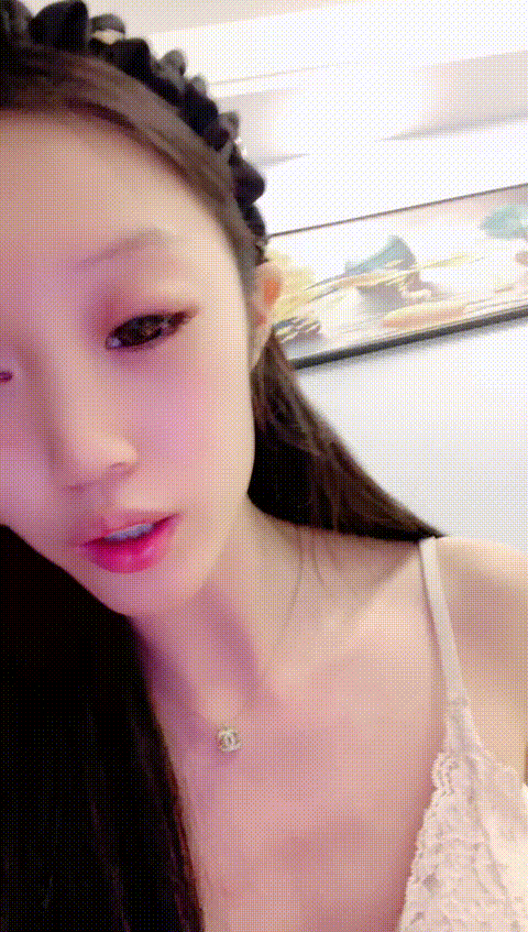 vlc_record_2023_05_24_23h48m16s_cx___p80_compressed.gif