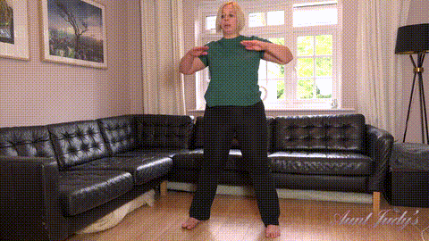 Aunt Judy's - A Horny Workout with Big Ass BBW MILF Star_p5.gif