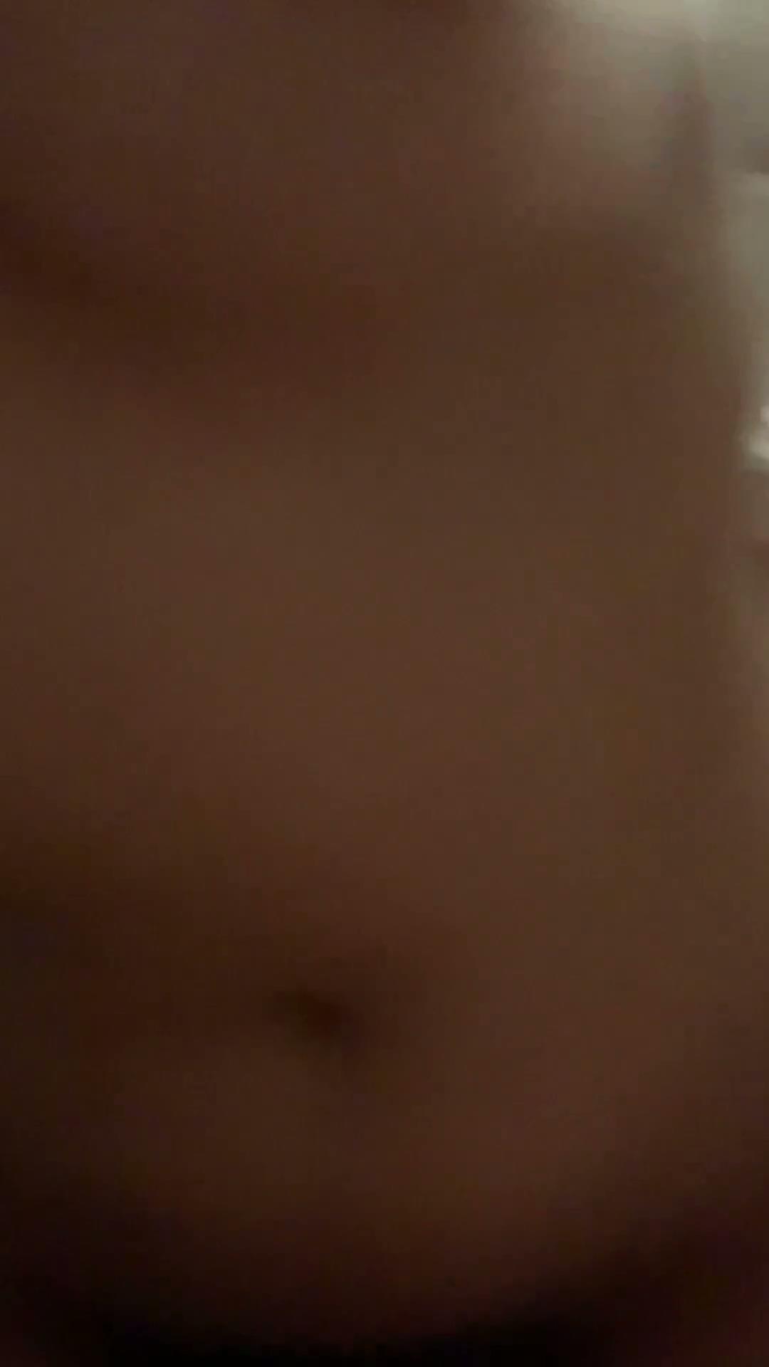 家境不错的大学生情侣 尊荣酒店顶层豪华房看着窗外夜景一边操逼000017-000810.mp4_202.jpg