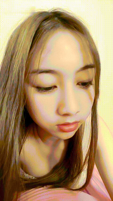 翘臂美妞【唯依】娇小可爱 尺度惊人 翘臂小骚货 道具秀喷一椅子水 高潮在呻吟 勾引力.gif