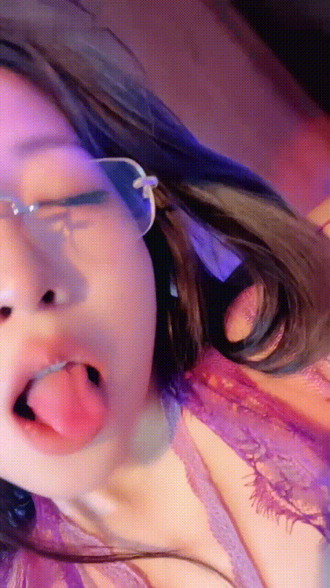 苏苏呀_20260307_175401_p20_compressed.gif