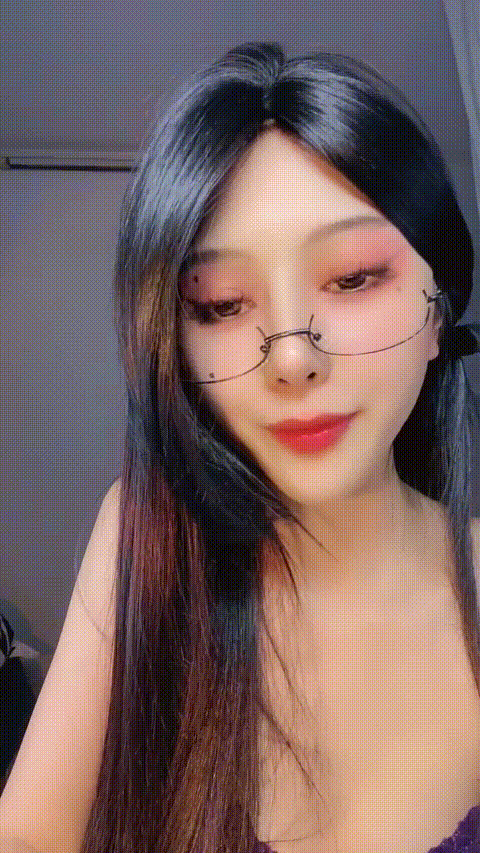 蘸点蜜桃酱_20260219_202413_p20_compressed.gif