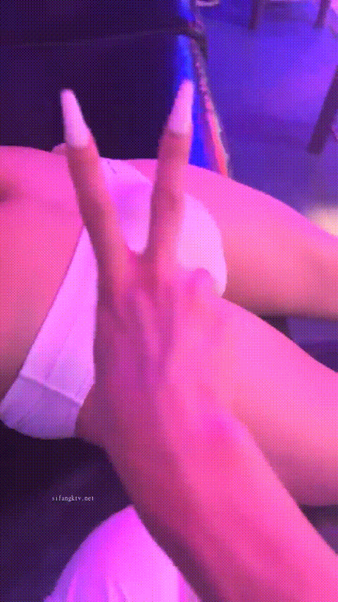 99340481_#_juft4_p60_compressed.gif