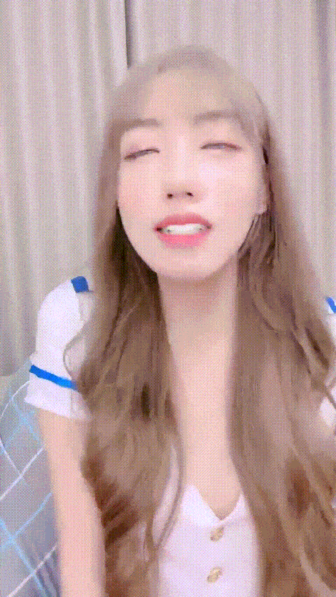 国服少女小怡_ 0413_2159_p20 (2).gif