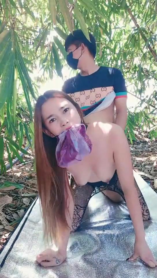 河 邊 搞 點 刺 激 ， 顔 值 不 [00_16_46][20211112-110320].png