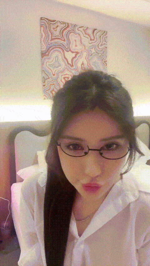 【00年天天】重磅!_网红脸女神道具狂插高潮喷水秒射!_37_p5 (2).gif