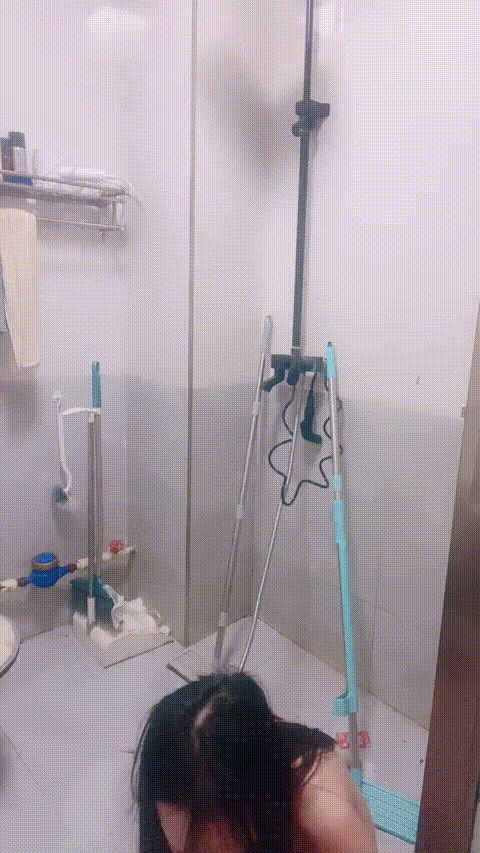 06的嫂子_20260202_170019_p5.gif