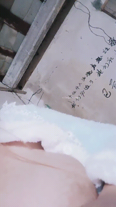 精品推荐 【半糖】三个农村哺乳期妇女『月嫂奶娘』斗奶大比拼乳汁四溢相互吃奶舔逼719.gif
