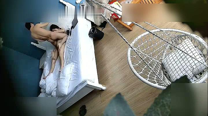 今日最新酒店偷拍3-19！一对大学情侣 妹子看着很文静，实则是个淫荡的荡妇淫娃！00031.jpg