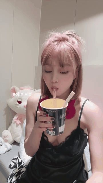 崽崽_20250727-024746-553_start9828s_1s.gif