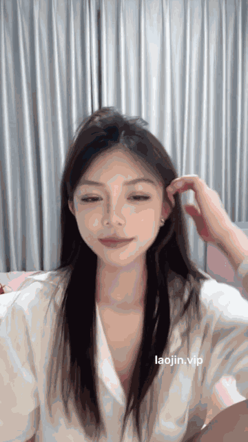 1783906158咪咪酱2025-7-12 (2)_start3070s_1s_compressed.gif