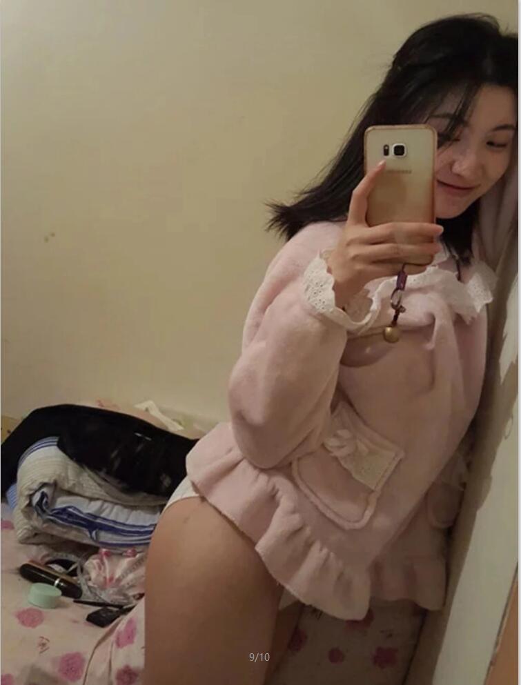 12410197.jpg