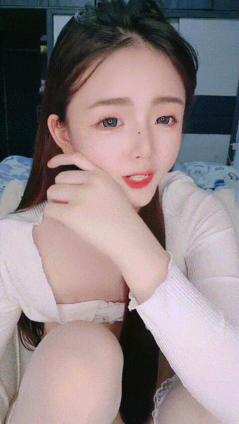 小鱼塘_，身材颜值天花板骚舞诱惑自慰喷水_4_p60 (2).gif