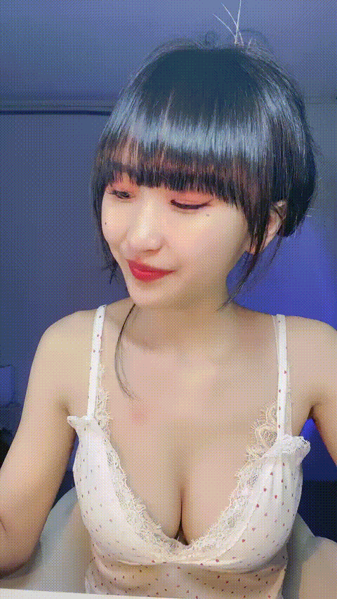 草莓味妹妹_____awwsc_p60_compressed.gif