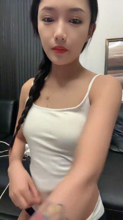 极品御姐【玩你很难吗】美乳诱惑 美腿丝袜 道具抽插 后入暴操 自慰喷尿 爽的不行 (2)_.gif