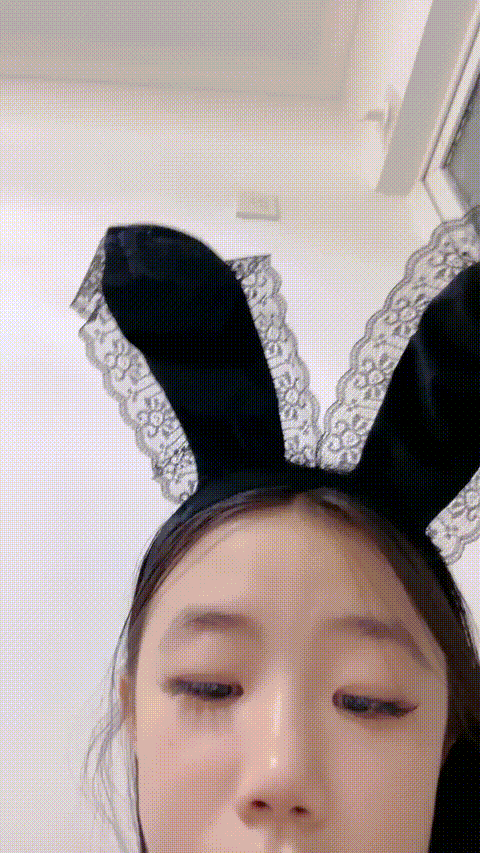 小云慢吞吞   美少女  道具自慰 (4)_p60.gif
