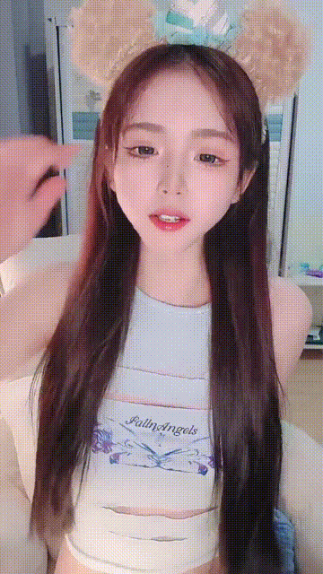 2 (3)_compressed.gif