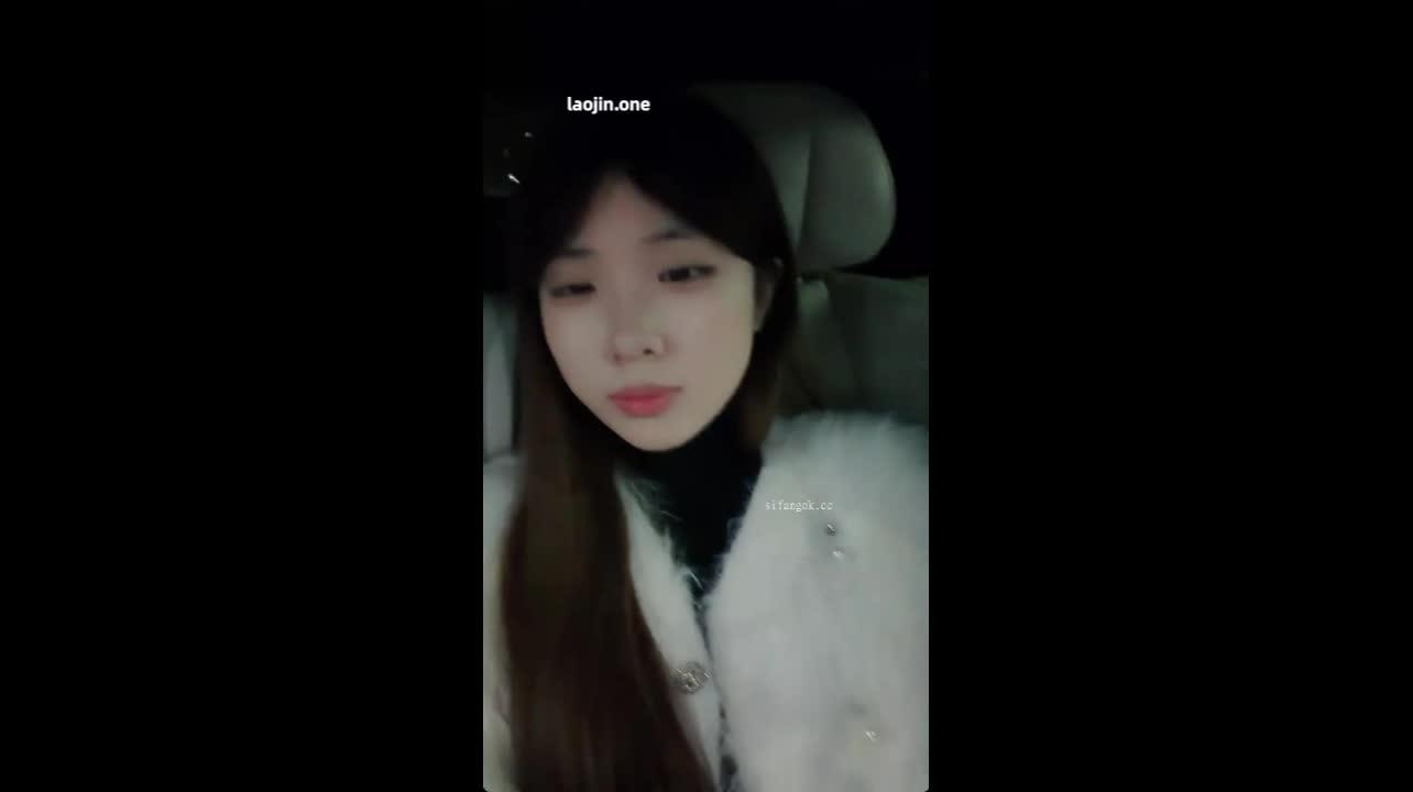 017-大三学生妹爱约炮【柚子】图书馆的厕所里，和炮友来一发，不过瘾，驱车前往酒店，.jpg