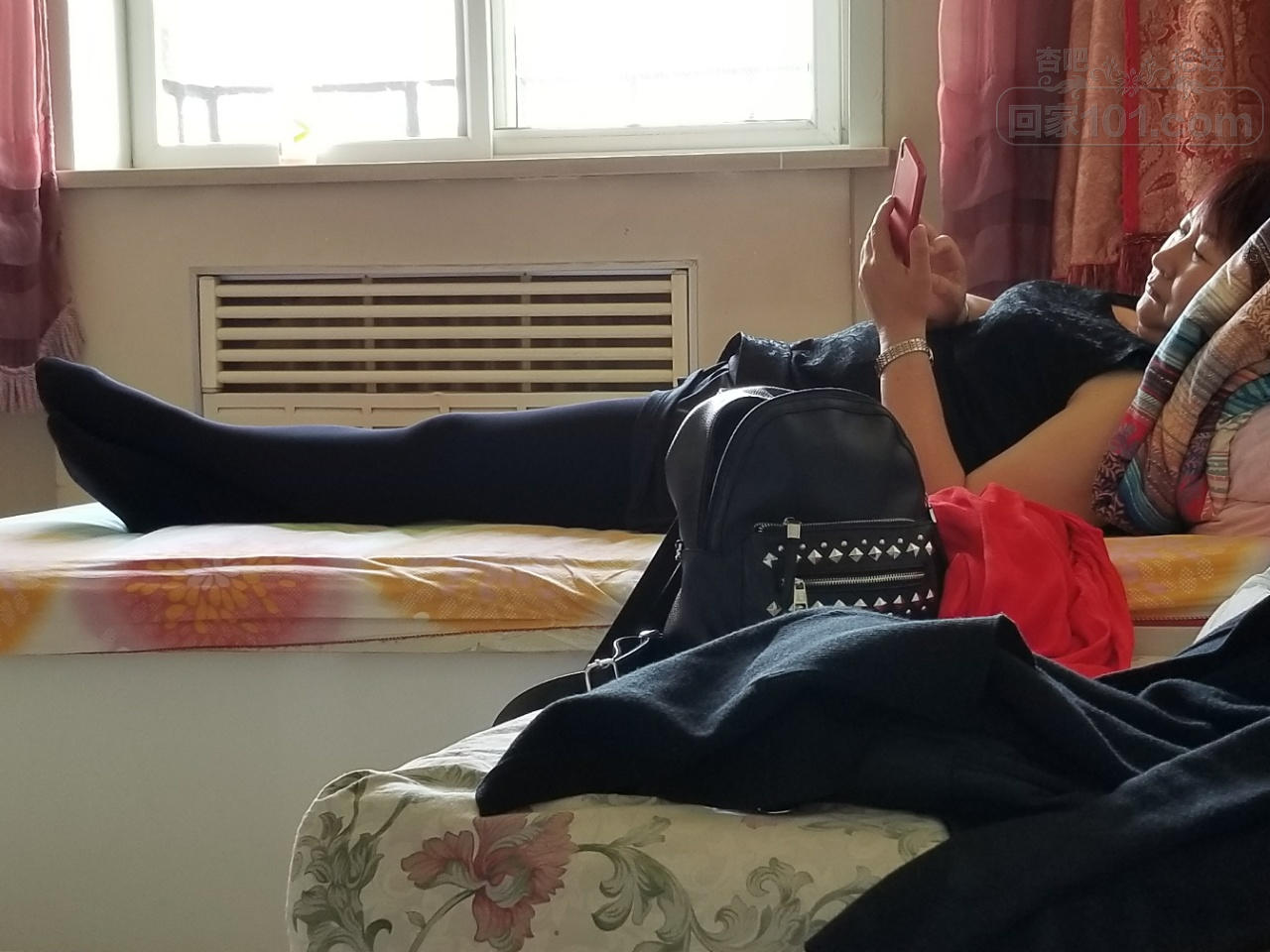 母