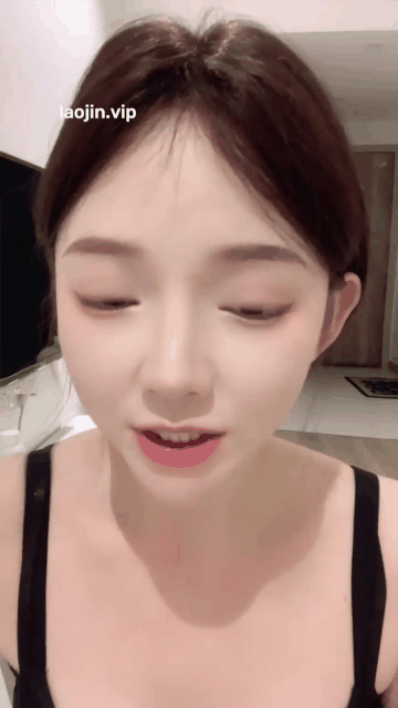小樱花_20250902_190156_start847s_1s.gif