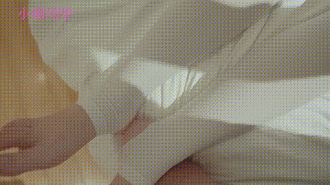 小萌同学_定拍的第七部BLJK迷晕玩脚后勒死继续_p20.gif