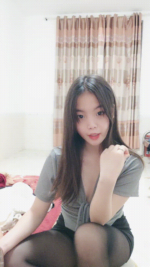 #大一学妹赚生活费__p20_compressed.gif