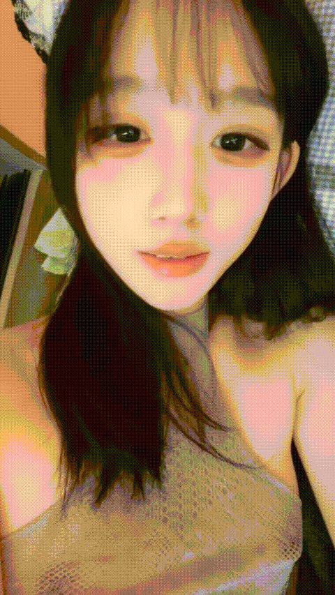 极品校花 好漂亮【一张小宝贝】粉色蝴蝶 狠操 无套啪啪内射精液流一屁股 (4)_p5_compr.gif