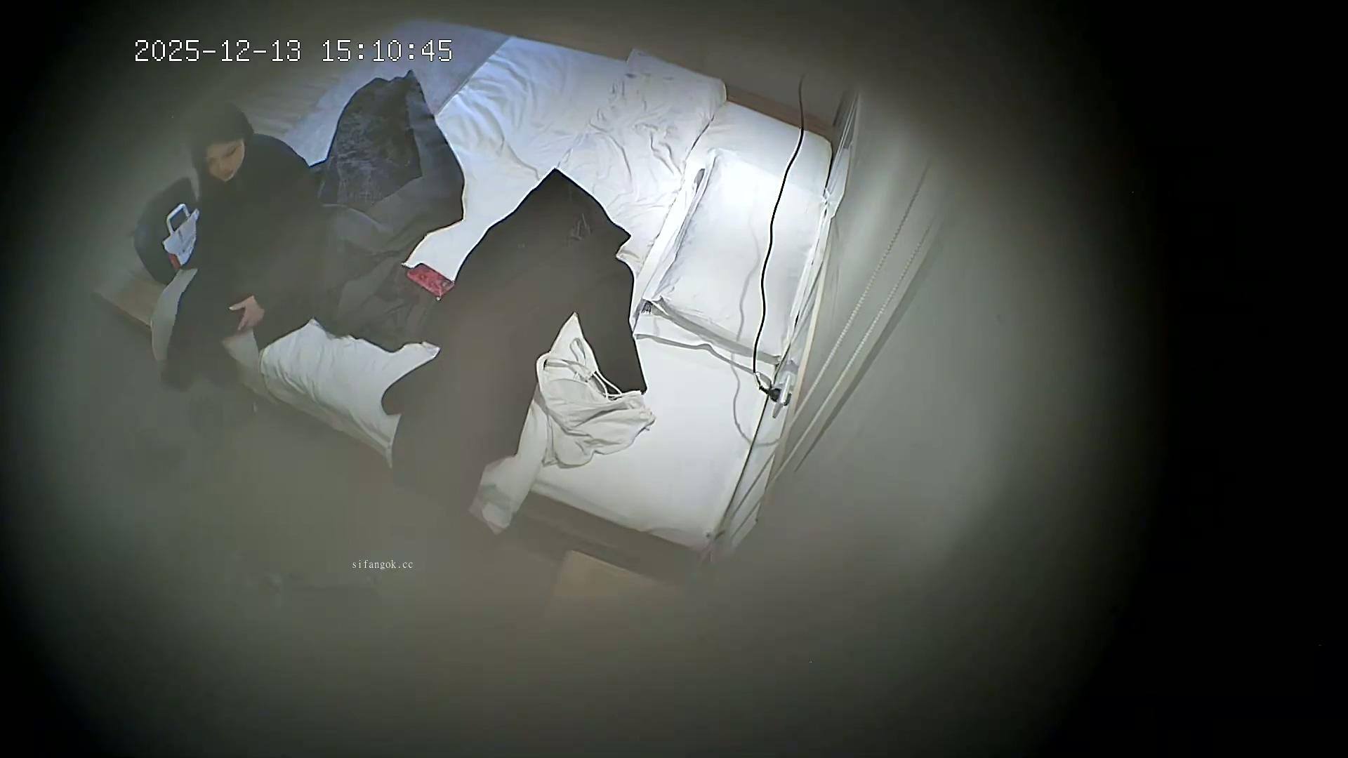 2.mp4_20251218_002953.808.jpg