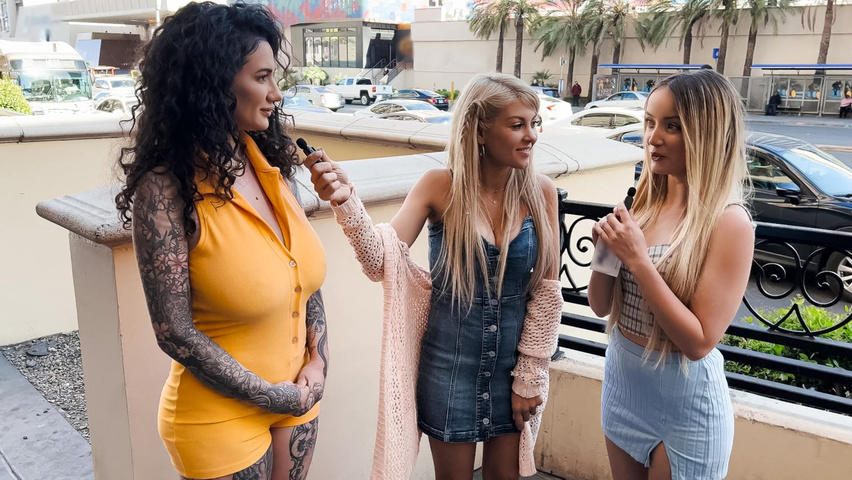 Sexy Chicks On The Strip.jpg