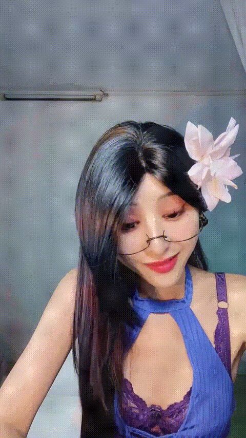 蘸点蜜桃酱_20260210_211445_p60_compressed.gif