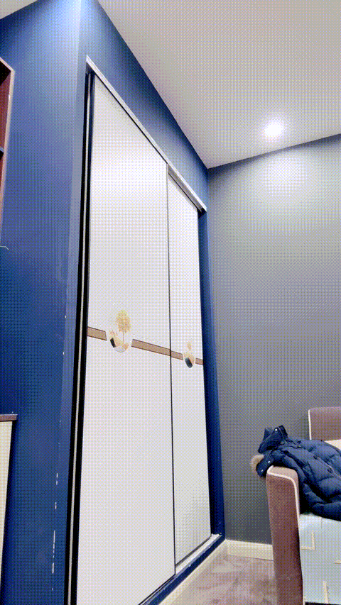 舞蹈老师骚的要命【老师要上课啦】大长腿一字马草逼 大奶美乳 嫩穴大屁股 首次啪啪 道.gif